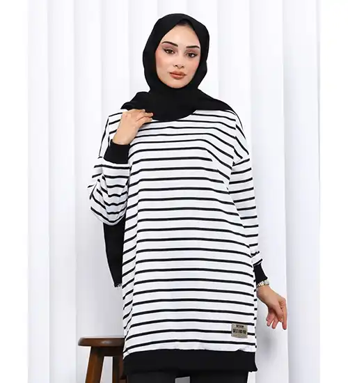 Ekru Çizgili Bisiklet Yaka Armalı Tunik - Pazarinko