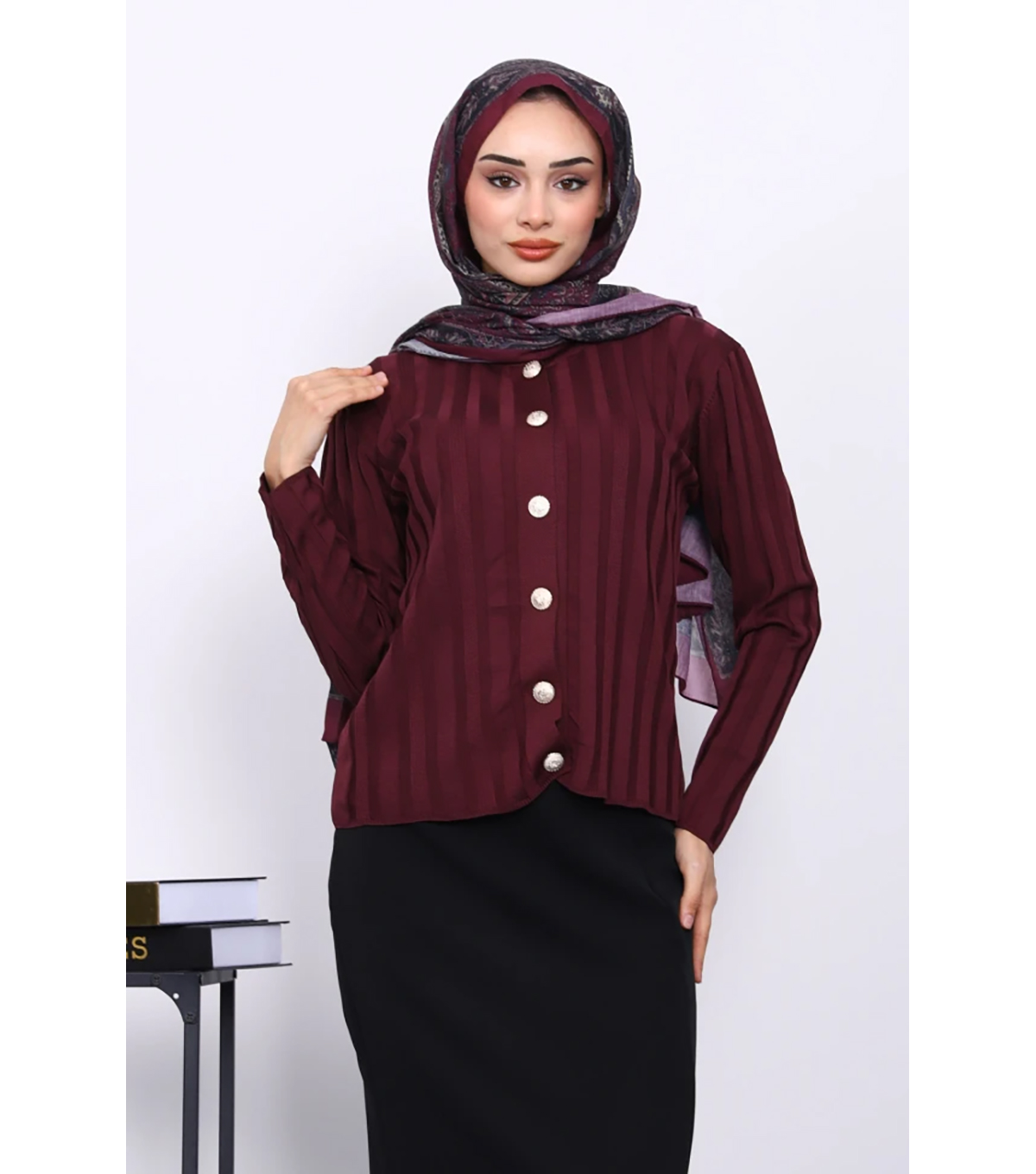 Mürdüm Soğuk İplik Düğmeli Hırka